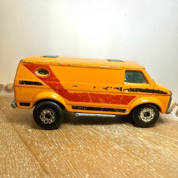 Vintage Matchbox Die Cast Vehicles Lot - Lesney Superfast Trucks, Vans and SUVs - Picture 5 of 16